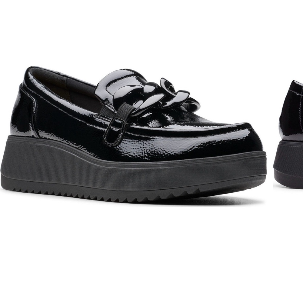 Clarks Black Patent Leather Loafers 8.5WW